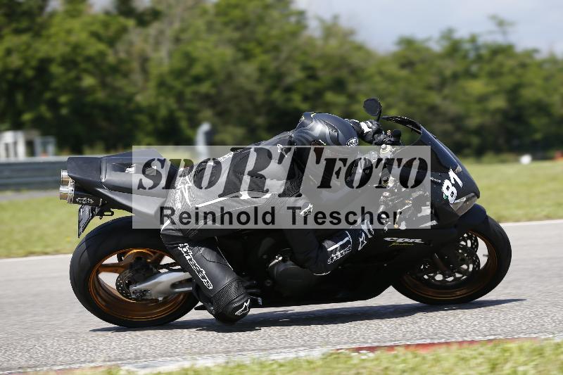 /Archiv-2024/29 12.06.2024 MOTO.CH Track Day ADR/Gruppe blau/81